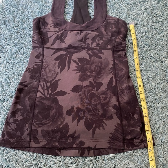 Lululemon 🍋 Scoop Neck Tank Lion BriskBloom Black - Picture 6 of 16